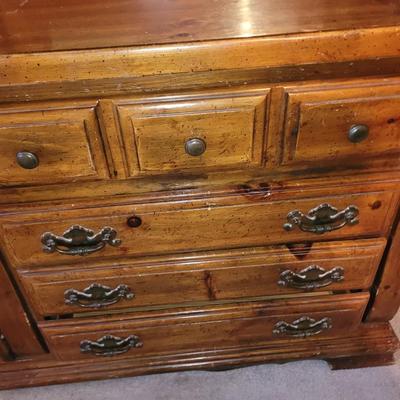 Mid century modern 2 piece dresser with mirror