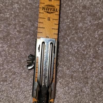 Lot of smalls and collectables