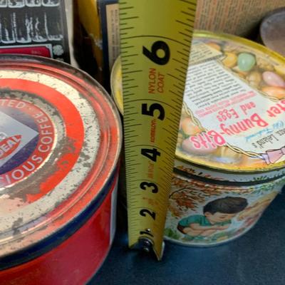 Antique Tins Lot Weikert Lard Log Cabin Syrup Leland’s Easter Eggs +++