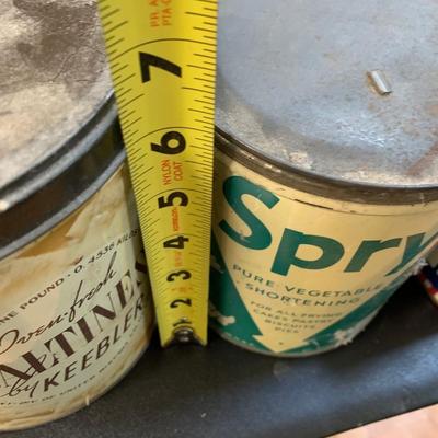 Vintage Tins Lot Saltines Kemp Nuts Astor Tea