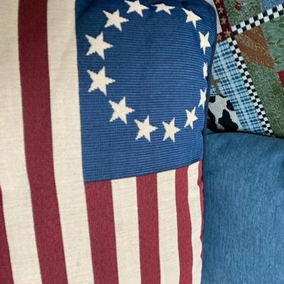 Pillows Lot