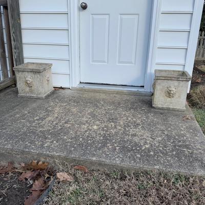 357 Cement Lion Head Square Planters