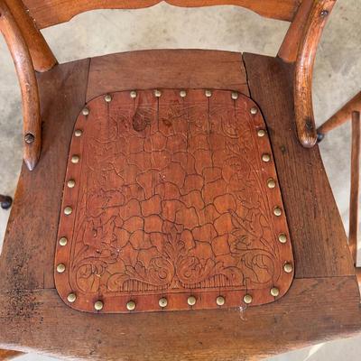 359 Set of Four Oak Spindle Back Chairs