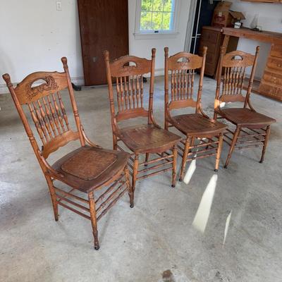 359 Set of Four Oak Spindle Back Chairs