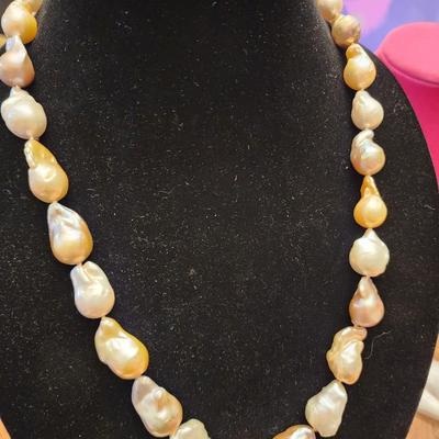 Large cultured pearl necklace