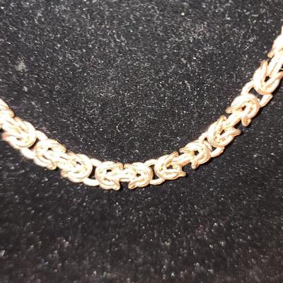 16 in rose gold colored metal necklace