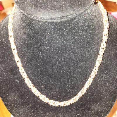 16 in rose gold colored metal necklace