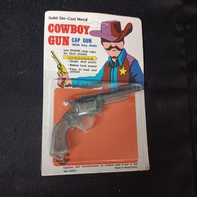 UNOPENED DIE-CAST COWBOY CAP GUN
