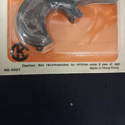 UNOPENED GAMBLER MINI DERRINGER CAP PISTOL
