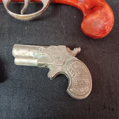 HUBLEY FLINTLOCK JR W/BAKELITE STOCK AND 2 OTHER TOY GUNS