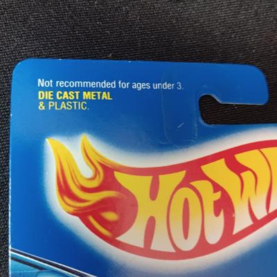UNOPENED OSCAR MEYER WIENERMOBILE HOT WHEELS