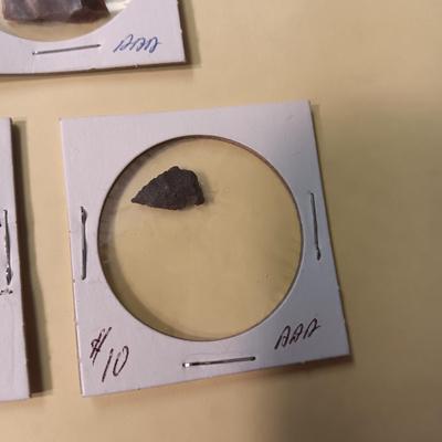 3 ARROW HEADS