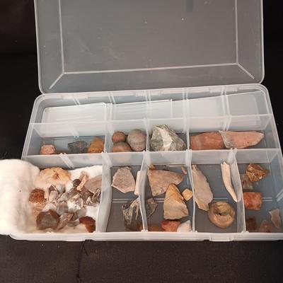 ROCKHOUND FINDS AND ARTIFACTS