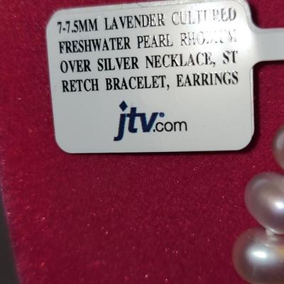 Lavender cultured pearl necklace with bracelet