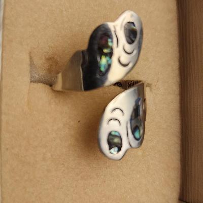 Mother of pearl and silver ring