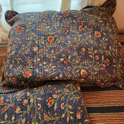 2 Sets Williamsburg Bed Linens Twin Size