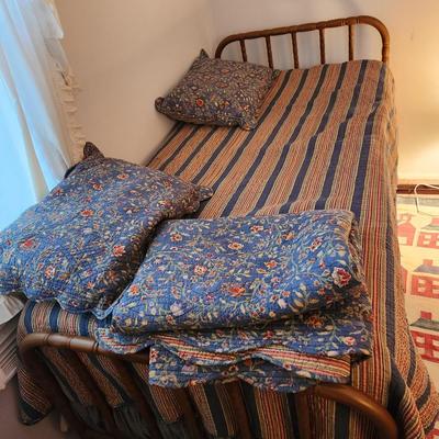 2 Sets Williamsburg Bed Linens Twin Size