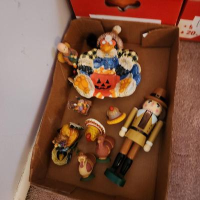 Halloween Fall Decor Lot