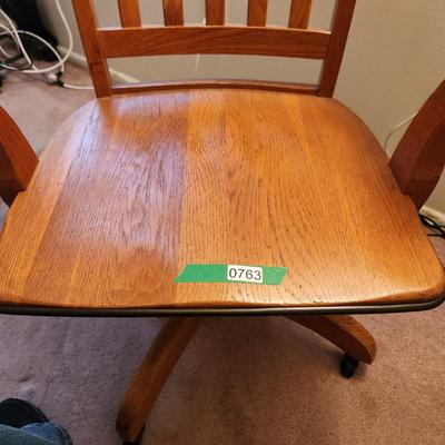 Nice Solid Wood Oak Office Desk Chair