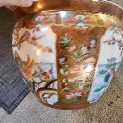 Large Fishbowl Planter w Wood Stand