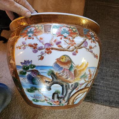 Large Fishbowl Planter w Wood Stand