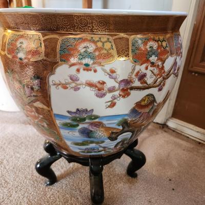 Large Fishbowl Planter w Wood Stand
