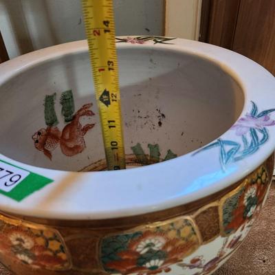 Large Fishbowl Planter w Wood Stand