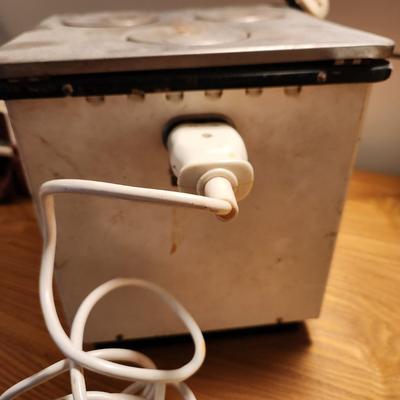 Vintage Wagner Schutz Electric Stove w plug