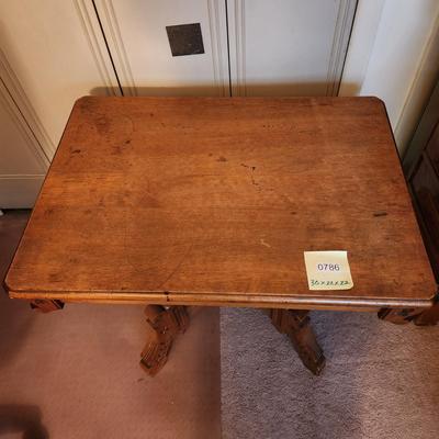 Antique Eastlake Table 30x22x22