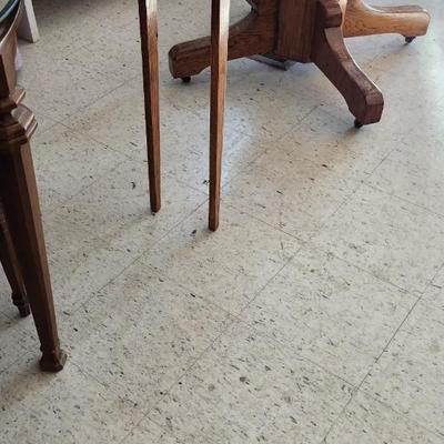45" round antique table