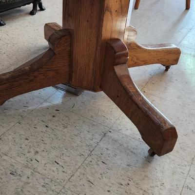 45" round antique table