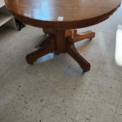 45" round antique table