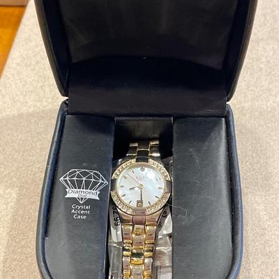 Luxe Diamond Dial Watch