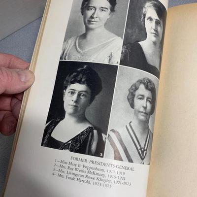 c.1925 History of Daughters of the Confederacy Illustrated Hardback