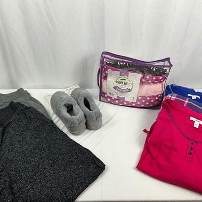 Lot I 306 Two Pajama Sets Two Pairs of Lounge Pants and Two Pairs of Slippers
