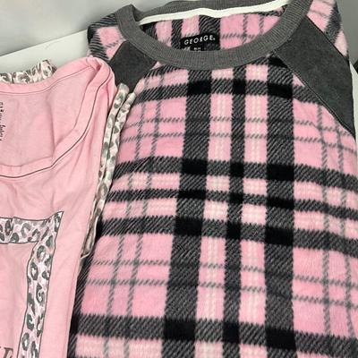 Lot I 308 Pajama Sets Slippers Cuddle Duds Throw Blanket