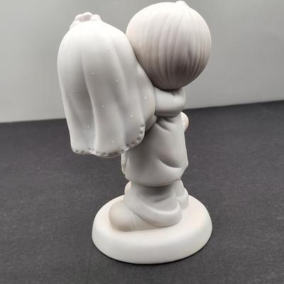 Precious Moments Figurines