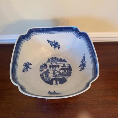 367 Vintage Blue and White Canton Mottahedeh Bowl