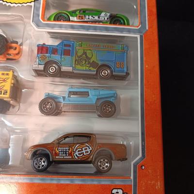 NIB MATCHBOX CARS GIFT PACK