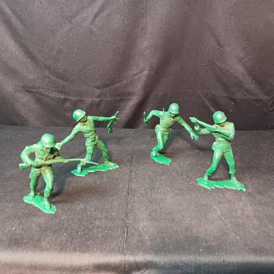 LARGE HARD PLASTIC MILITARY FIGURES