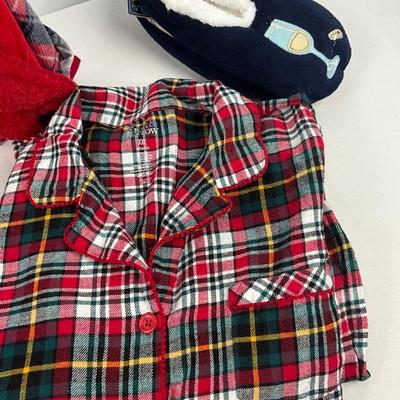 Lot I 311 Croft & Barrow Pajamas Secret Treasures Pajamas Slippers and Throw Blanket