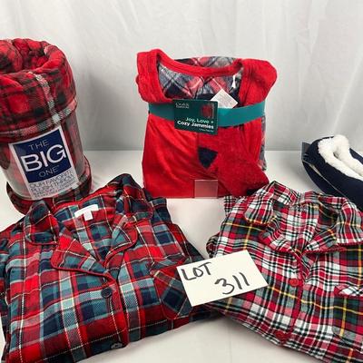 Lot I 311 Croft & Barrow Pajamas Secret Treasures Pajamas Slippers and Throw Blanket