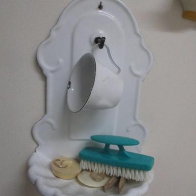 Laundry Washroom Decor Dubl Handi Washboard Raised Stone Resin Wall Tiles Enamel Hanging Soap Dish & Cup
