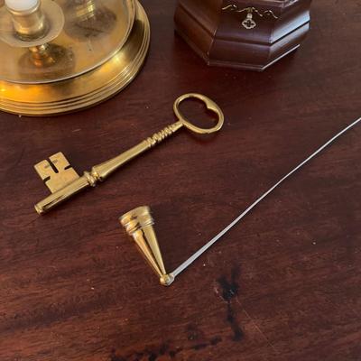 375 Williamsburg Wooden Box and 3 Candlestick Hurricane Glove on Brass