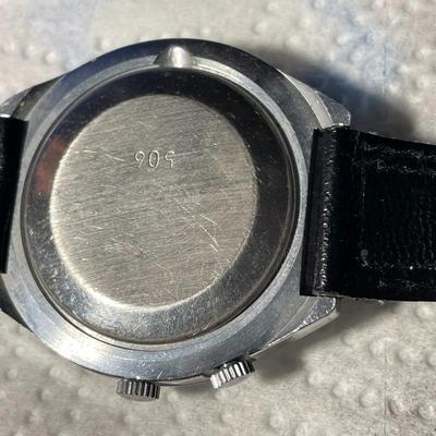 VINTAGE RUSSIAN/CCCP "KGB" RAKETA WORLDTIME MEN'S WRISTWATCH. RUNS PARTIALLY NEEDS CLEANING OR REPAIR. FREE DOMESTIC...