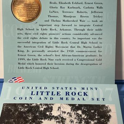 2007 US Mint Little Rock Coin & Medal Set Uncirculated Silver Dollar & Bronze Medal as Pictured. FREE DOMESTIC SHIPPING.