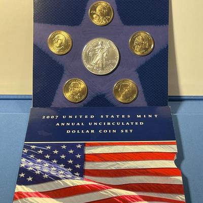 2007 6-Coin U.S. Mint Annual Uncirculated Dollar Set w/Silver Eagle as Pictured. FREE DOMESTIC SHIPPING.