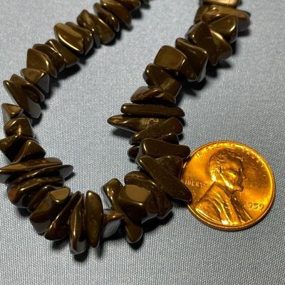 Vintage Raw Black Onyx Chip Beads 5-8 Mm 36 Inches Cut Gemstone Necklace in VG Preowned Condition. FREE DOMESTIC SHIPPING.