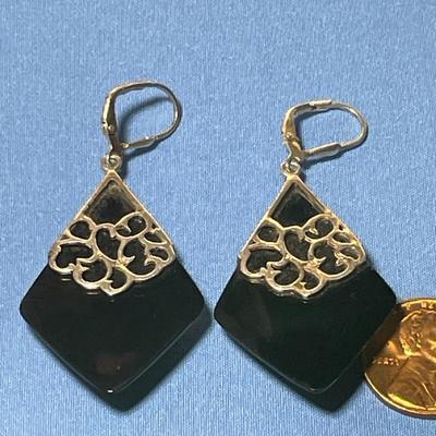 Vintage Fancy .925 Sterling Silver Onyx Dangling Earrings in VG Preowned Condition as Pic'd. FREE DOMESTIC SHIPPING.
