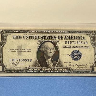 Series 1935-A $1.00 Silver Certificate AU/Uncirculated Condition Serial #D85715053B as Pictured. FREE DOMESTIC SHIPPING.